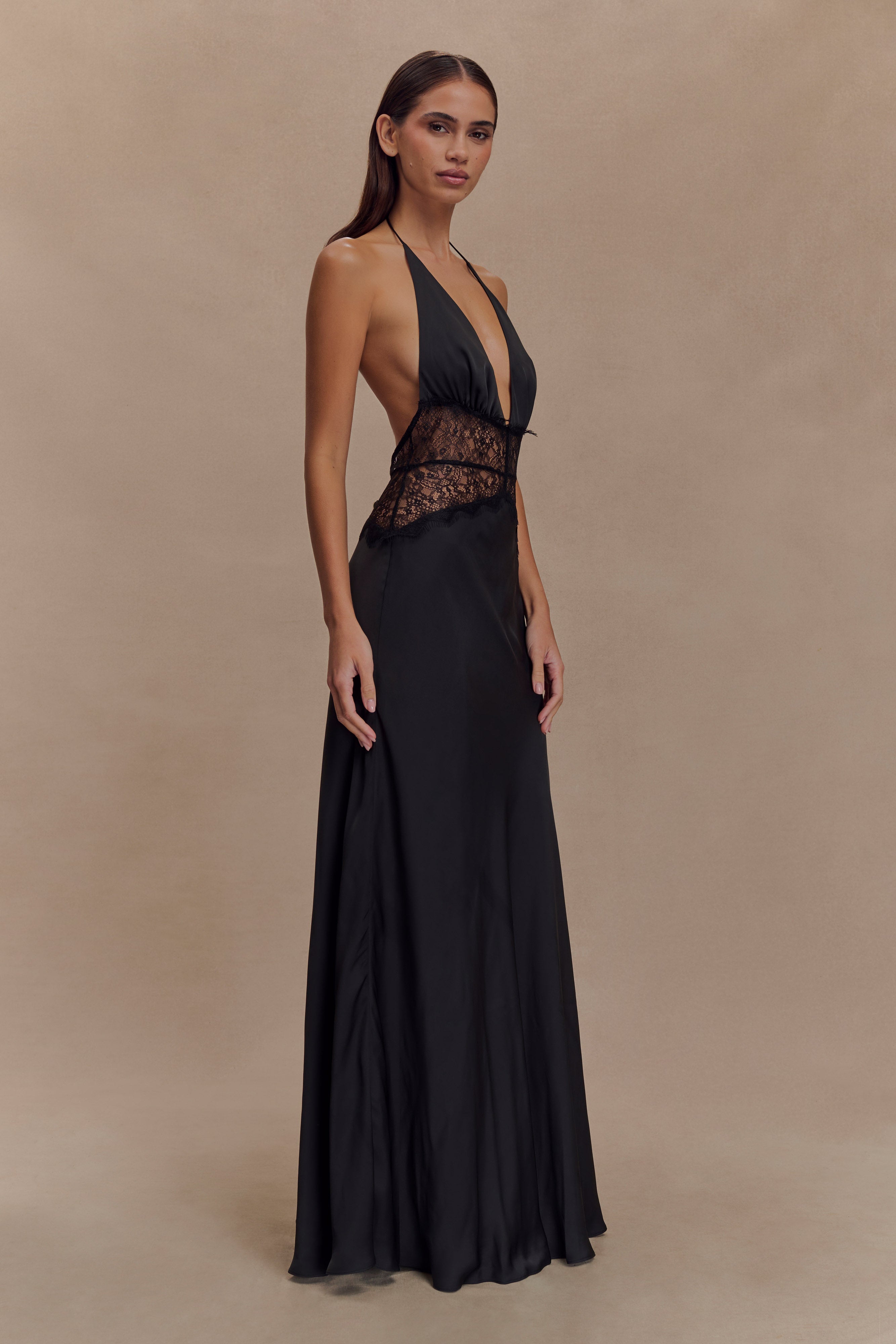 Velina - Vestido em renda e cetim
