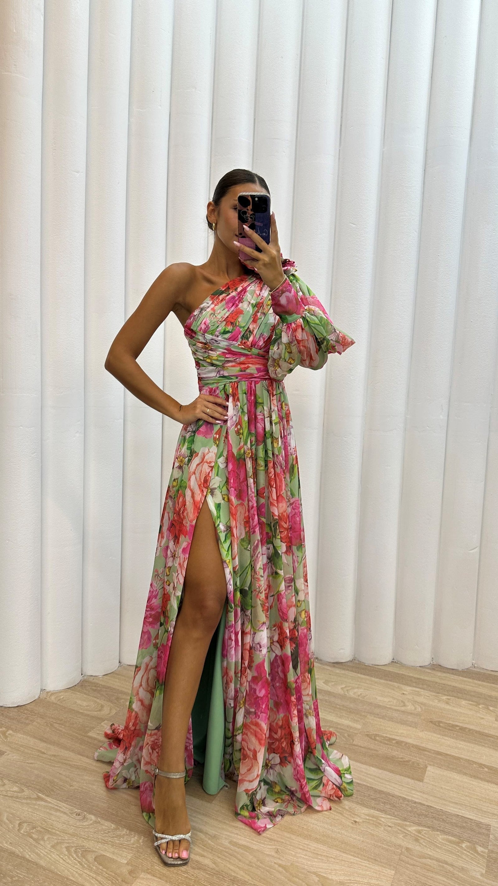 Whitney - Vestido Elegante e Fluido