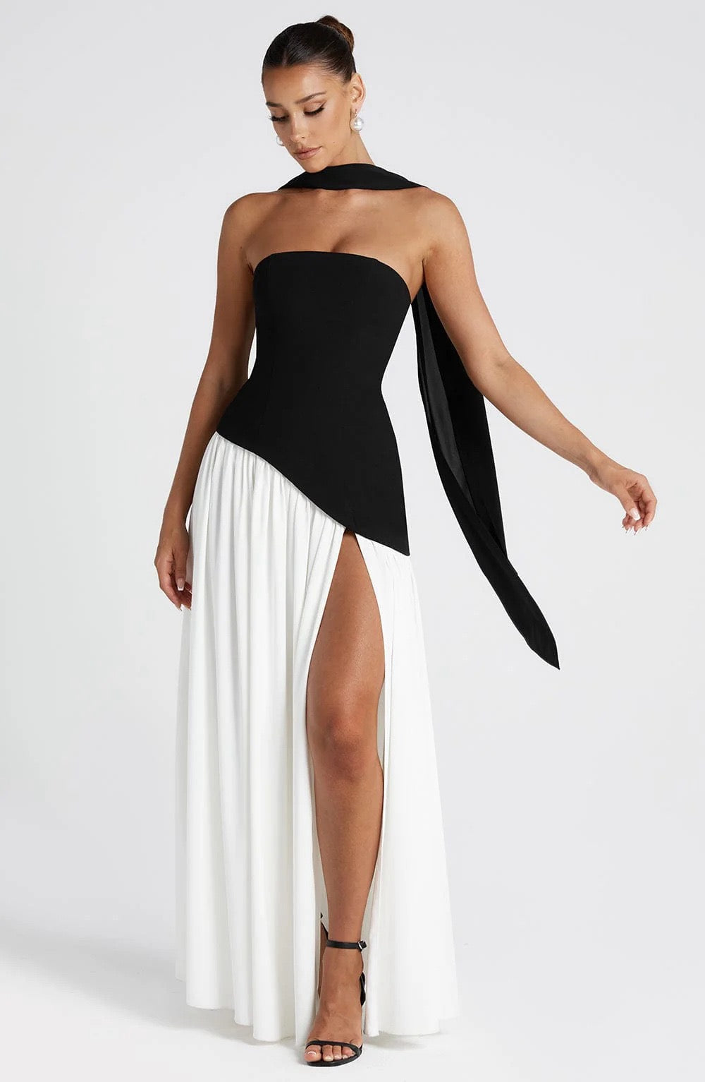 Beatriz - Vestido Longo Sofisticado