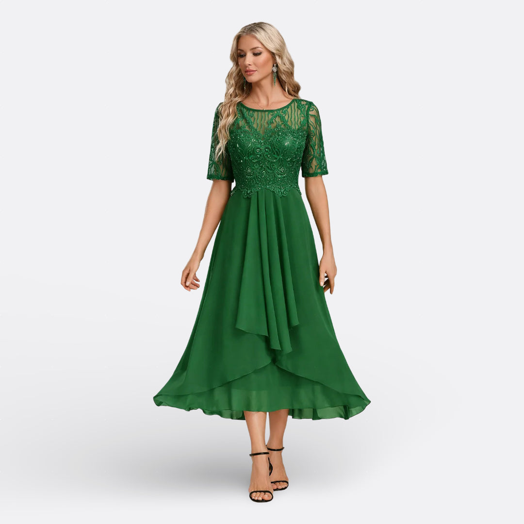 Mariana - Vestido de Renda e Manga Curta